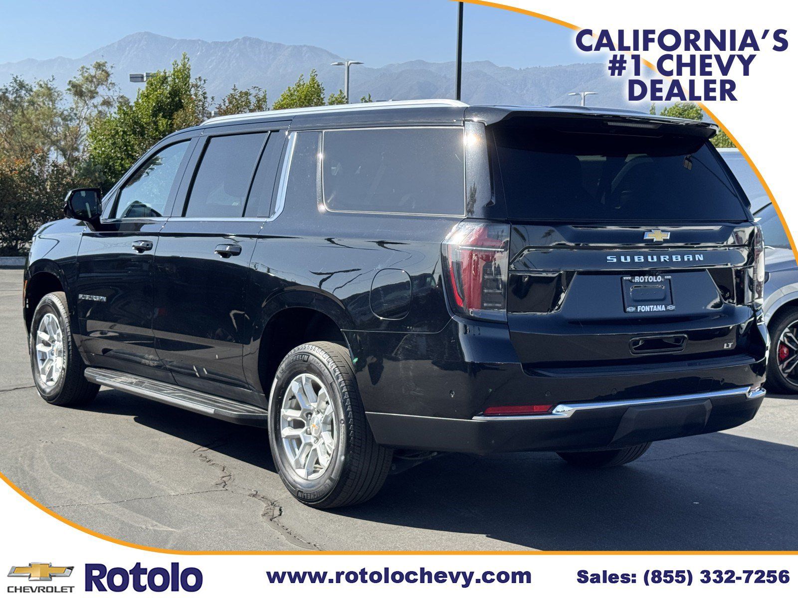 Used 2025 Chevrolet Suburban LT AWD/4WD image 4