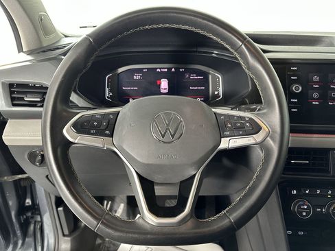 Used 2022 Volkswagen Taos SEL AWD/4WD image 14