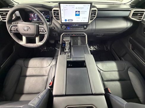 Used 2026 Toyota Sequoia Platinum AWD/4WD image 38