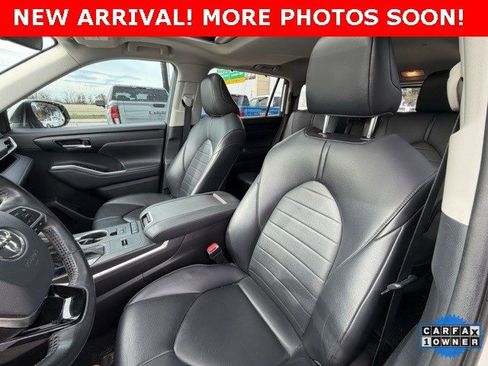 Used 2021 Toyota Highlander XLE image 8