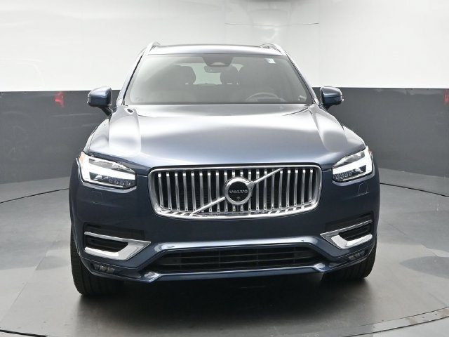Used 2024 Volvo XC90 B6 Ultimate w/ Protection Package Premier AWD/4WD image 2