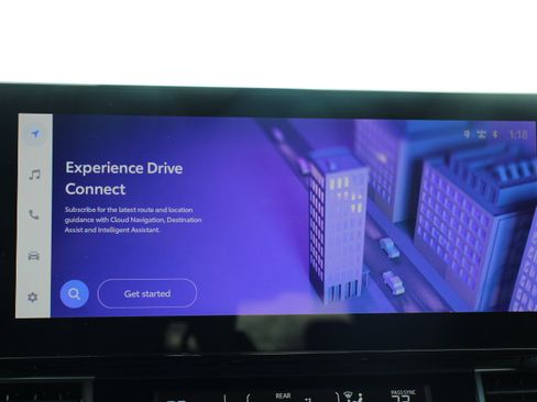 Certified 2025 Toyota Sienna Limited image 27