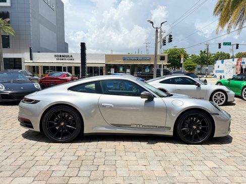 Used 2024 Porsche 911 Carrera T RWD image 9