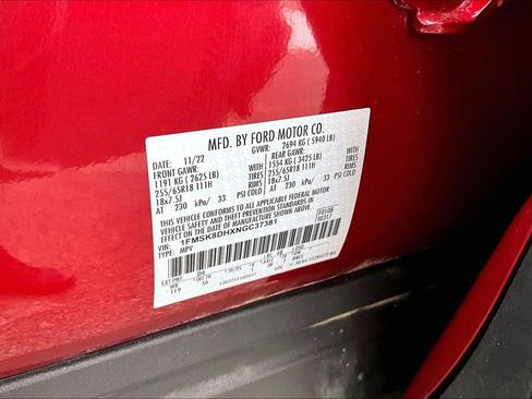 Certified 2022 Ford Explorer XLT w/ Equipment Group 202A image 32