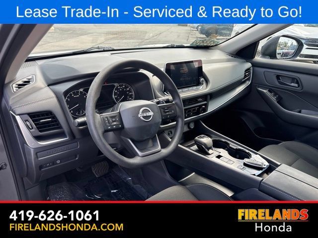 Used 2025 Nissan Rogue S FWD image 14