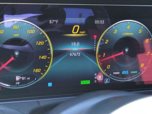 Used 2022 Mercedes-Benz E 450 Coupe image 11