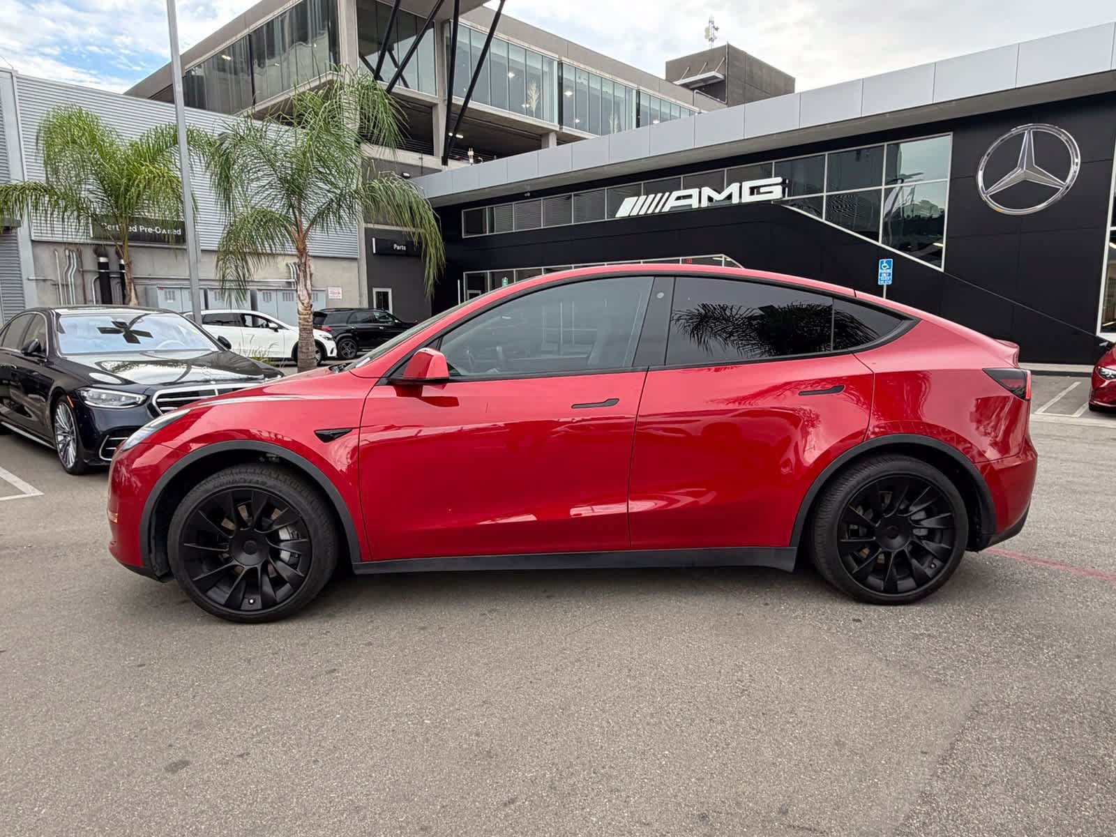 Used 2020 Tesla Model Y Performance AWD/4WD image 2