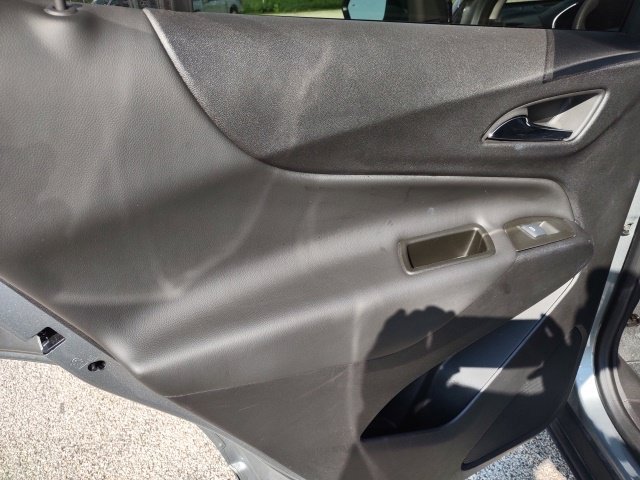 Used 2024 Chevrolet Equinox LT FWD image 16