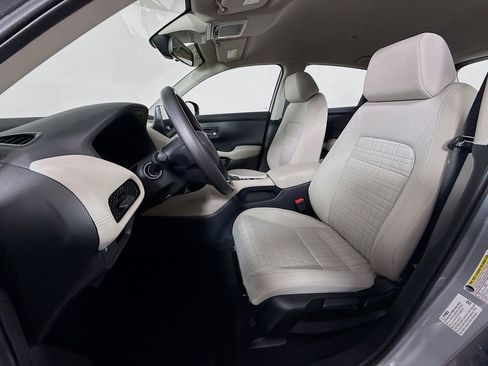 Certified 2024 Honda HR-V LX image 17