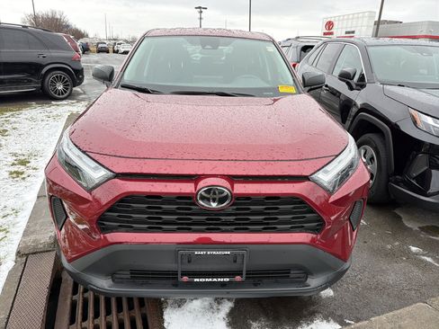 Used 2023 Toyota RAV4 LE image 3