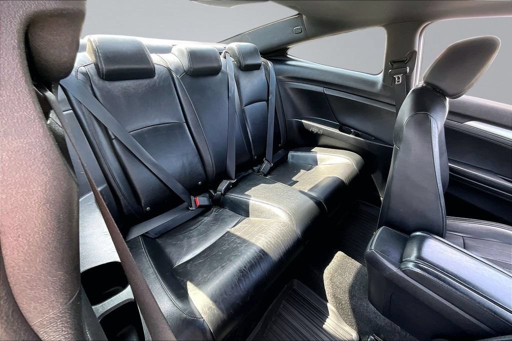 Used 2019 Honda Civic Touring image 27
