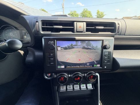 Used 2025 Toyota GR86 RWD image 58
