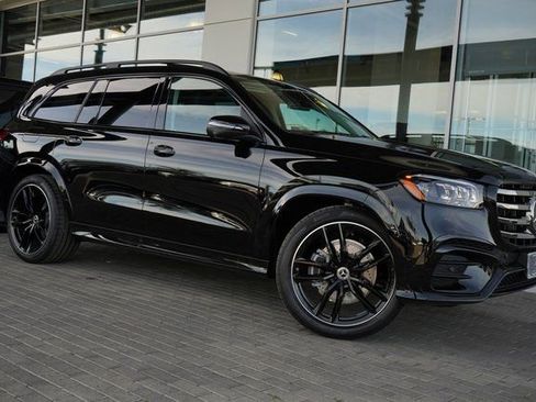 New 2026 Mercedes-Benz GLS 450 4MATIC image 1