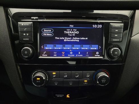 Used 2020 Nissan Rogue Sport S image 25