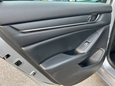 Used 2018 Honda Accord Sport image 26
