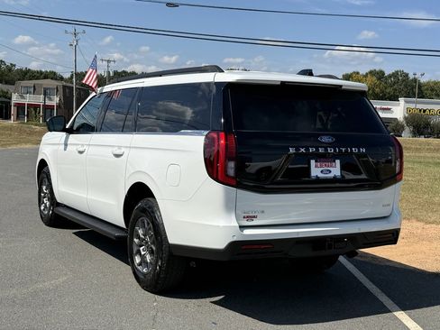 New 2025 Ford Expedition Max Active image 9
