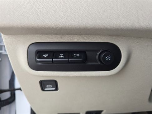 Certified 2024 GMC Terrain Denali w/ Denali Premium Package image 24