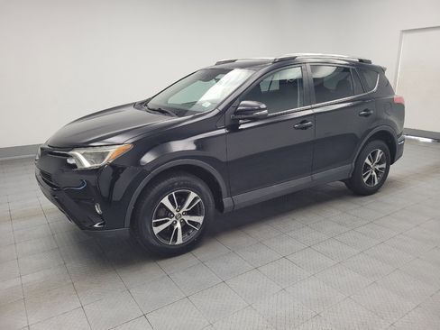 Used 2018 Toyota RAV4 XLE w/ Plus Extra Value Package AWD/4WD image 2
