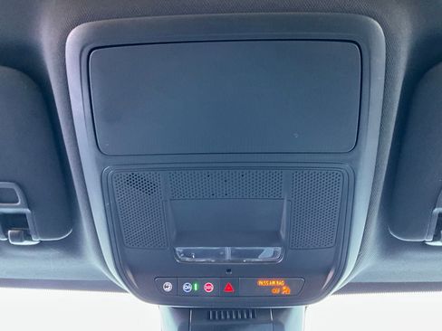 Used 2025 Chevrolet Equinox LT image 16