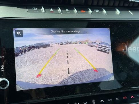 New 2026 Jeep Grand Cherokee Altitude image 23