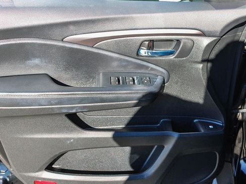 Used 2022 Honda Pilot Sport image 21