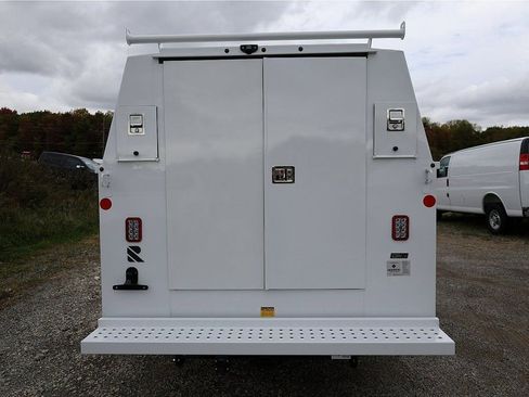 New 2025 Chevrolet Express 3500 w/ Power Convenience Package image 17