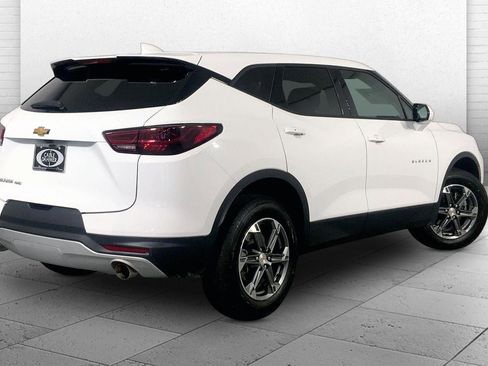Used 2025 Chevrolet Blazer LT AWD/4WD image 13