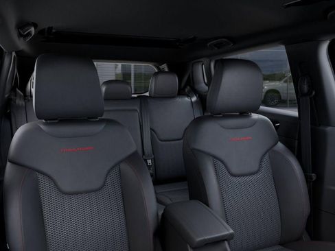 New 2026 Jeep Compass Trailhawk w/ Sun, Sound & Navigation Group image 26