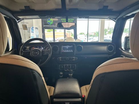 Used 2019 Jeep Wrangler Unlimited Sport S image 17
