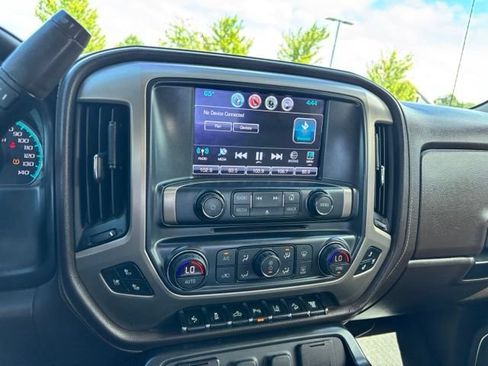 Used 2018 GMC Sierra 2500 Denali w/ Duramax Plus Package AWD/4WD image 12
