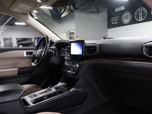 Used 2020 Ford Explorer Limited image 33