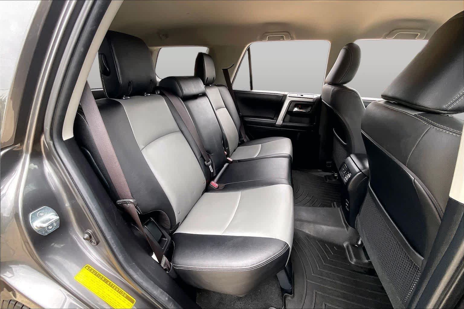 Used 2019 Toyota 4Runner SR5 Premium RWD image 16