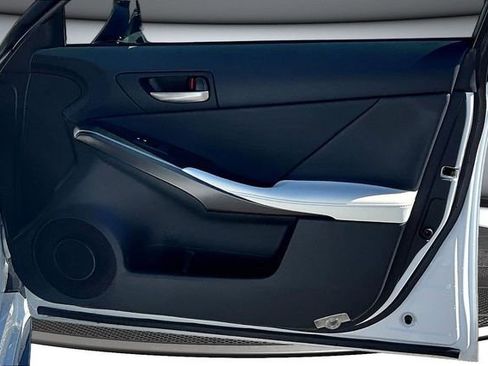 Used 2023 Lexus IS 500 image 27