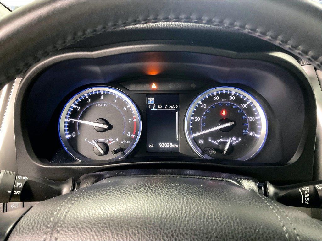 Used 2019 Toyota Highlander XLE AWD/4WD image 26