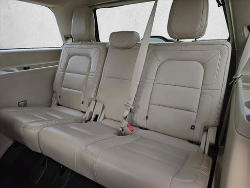 Used 2019 Lincoln Navigator Reserve w/ Cargo Package image 21