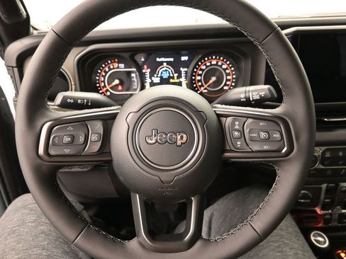 New 2026 Jeep Gladiator Mojave image 15