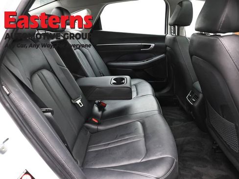 Used 2022 Hyundai Sonata Limited FWD image 25