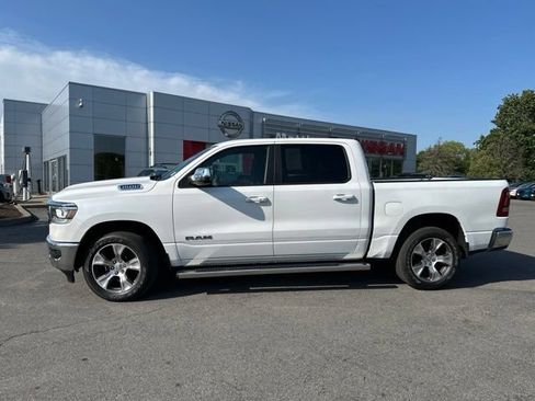 Used 2023 RAM 1500 Laramie AWD/4WD image 2
