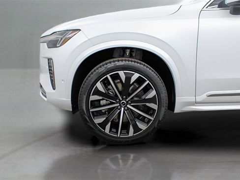 New 2026 Volvo XC90 B6 Ultra image 5