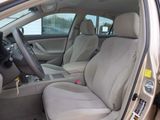 Used 2011 Toyota Camry LE image 2