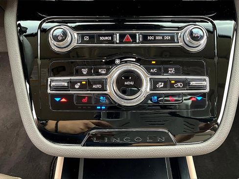 Used 2022 Lincoln Corsair AWD w/ Equipment Group 101A image 24