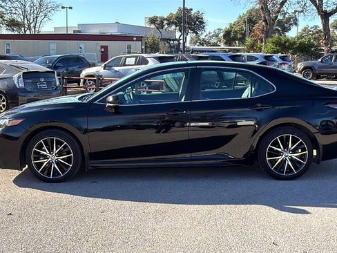 Certified 2023 Toyota Camry SE image 2