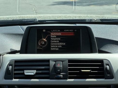 Used 2017 BMW 320i 320i 4dr Sedan image 16