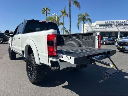 New 2026 Ford F250 Lariat w/ Black Appearance Package image 19