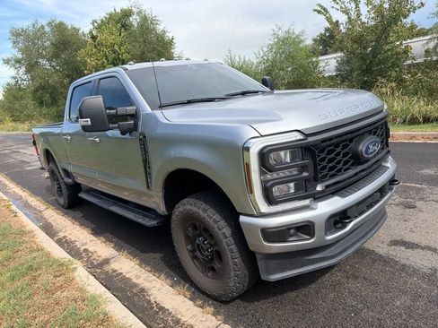 Used 2024 Ford F250 XLT w/ XLT Premium Package AWD/4WD image 2