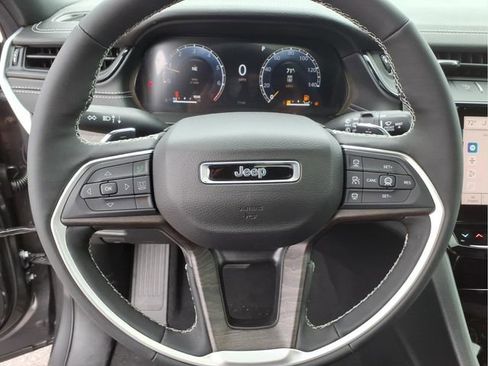 New 2026 Jeep Grand Cherokee Altitude AWD/4WD image 21