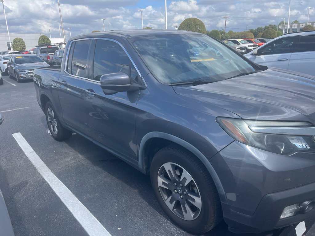 Used 2018 Honda Ridgeline RTL-T image 3