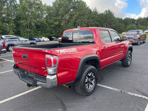 Used 2023 Toyota Tacoma TRD Off-Road AWD/4WD image 17