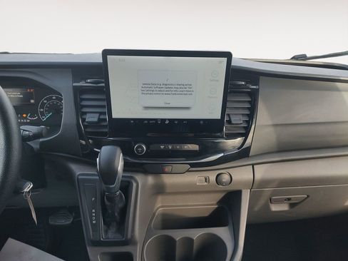 Used 2023 Ford Transit 350 XLT image 11