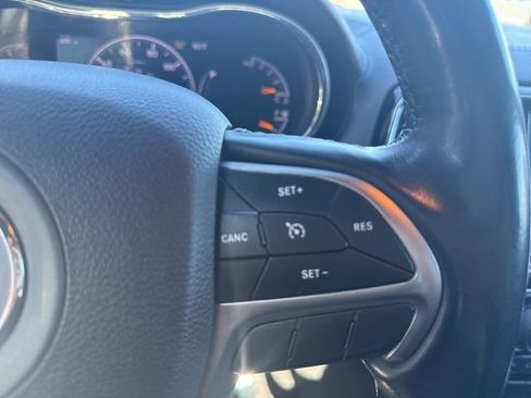 Used 2020 Jeep Grand Cherokee Overland image 20